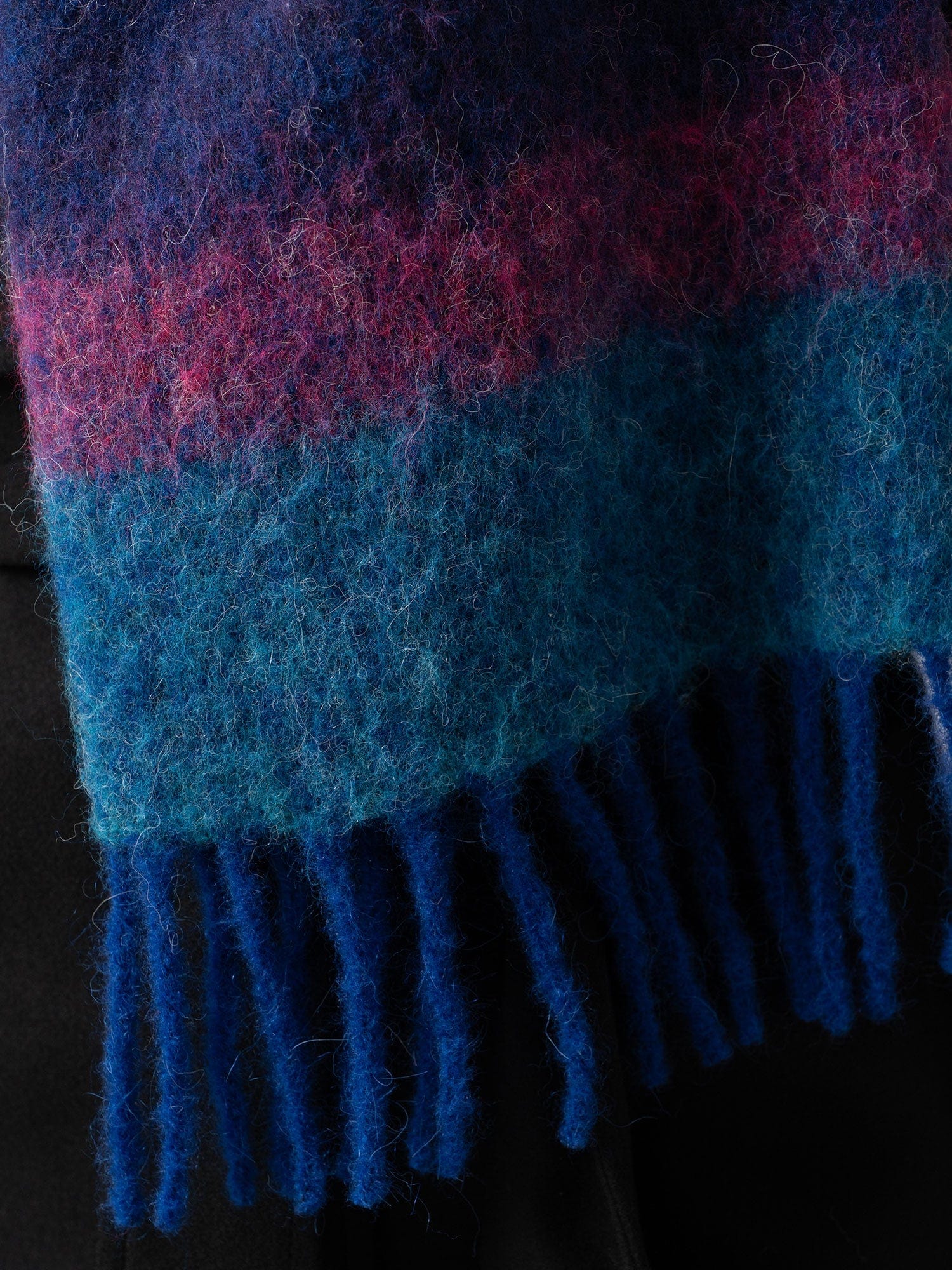 Gwen Stripe Scarf Blue - Women's Scarves | Saint + Sofia® EU